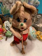 Zeer oude Vintage Beer muis met Bezem, Ophalen of Verzenden