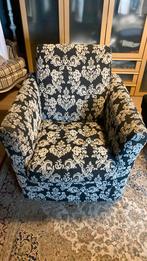 Leuke zwart grijzig gebloemde fauteuil., Huis en Inrichting, Ophalen of Verzenden, Zo goed als nieuw, 50 tot 75 cm