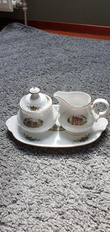 Servies set vintage Bavaria Porzellan Roslau Dutch Castles  beschikbaar voor biedingen