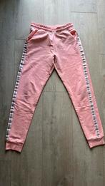 Mooie roze joggingbroek 12 valt 146/152 met zilver bies, Meisje, Gebruikt, Ophalen of Verzenden, Broek