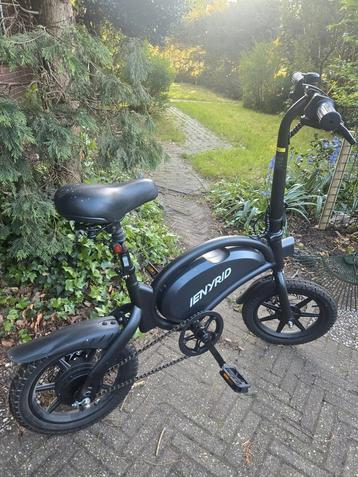 Compacte E-bike - 400W, 45km/u beschikbaar voor biedingen