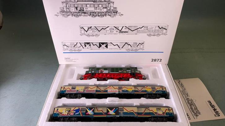 Marklin ho 2872 poptrein BR E04 +2 wagens als nieuw in doos, Hobby en Vrije tijd, Modeltreinen | H0, Zo goed als nieuw, Locomotief