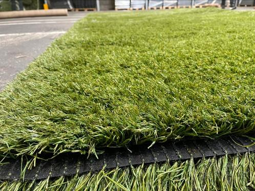 60m2 Kunstgras. Nog als nieuw! (4m x 15m) €480,-, Tuin en Terras, Gras en Kunstgras, Zo goed als nieuw, Kunstgras, 20 m² of meer