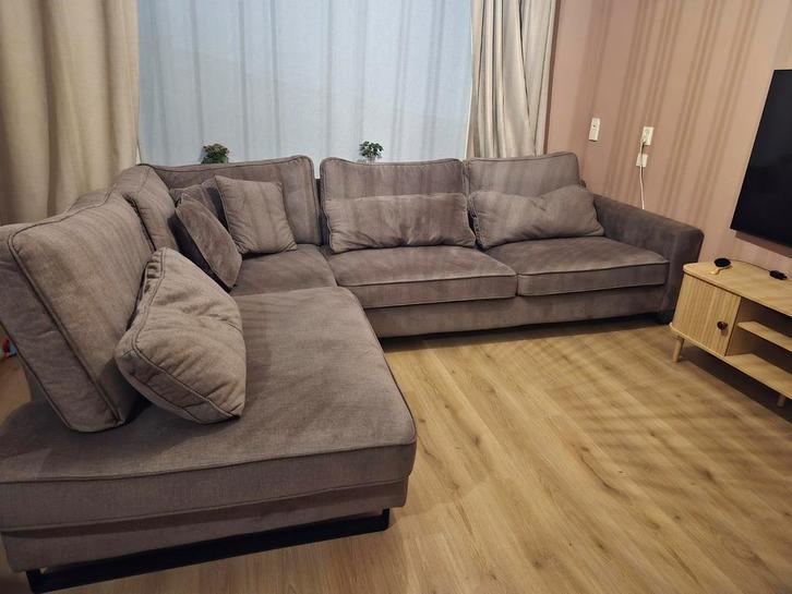 Bruine Velvet Hoekbank - Zo Goed Als Nieuw!, Huis en Inrichting, Banken | Bankstellen, Ophalen