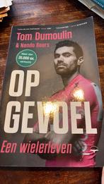 Wielrennen boek tom dumoulin gesigneerd, Ophalen of Verzenden, Zo goed als nieuw