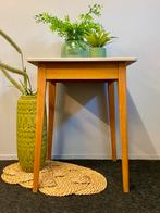 Vintage tafel jaren 50/60 beuken formica retro plantentafel, Huis en Inrichting, Tafels | Sidetables, Ophalen, Gebruikt, 50 tot 100 cm