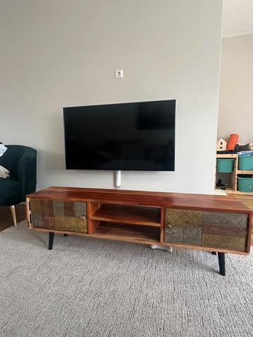 Mooie houten tvmeubel!