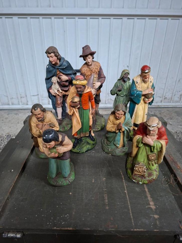 Oude Kerstgroep, 9 Gipsen Beelden, Antiek en Kunst, Antiek | Religie, Ophalen of Verzenden