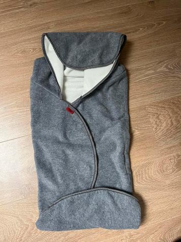 Fleece omslagdoek / wikkeldeken voor in maxicosi beschikbaar voor biedingen