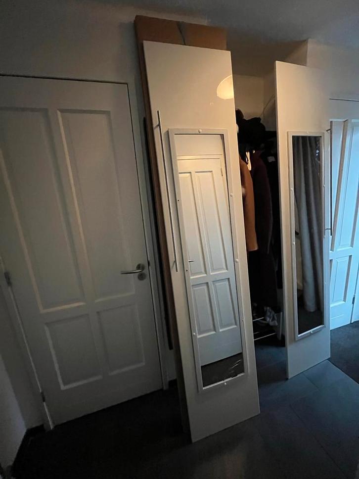Pax deuren hoogglans met spiegel (beschadigd), Huis en Inrichting, Kasten | Kledingkasten, Gebruikt, 200 cm of meer, 50 tot 100 cm