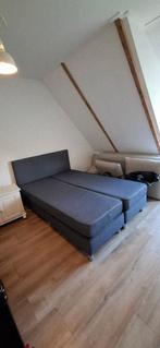 Bed, Ophalen, 140 cm, Zo goed als nieuw, Twijfelaar