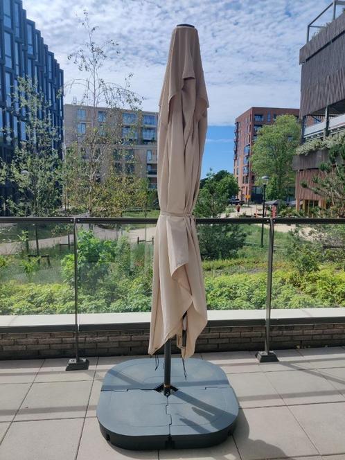 SEGLARÖ zweefparasol, Tuin en Terras, Parasols, Gebruikt, Parasolvoet, Minder dan 1 meter, Kantelbaar, Ophalen