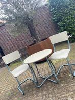 2x Retrostoeltjes, inclusief tafel (jaren 60), Ophalen, Zo goed als nieuw, Hout, Twee