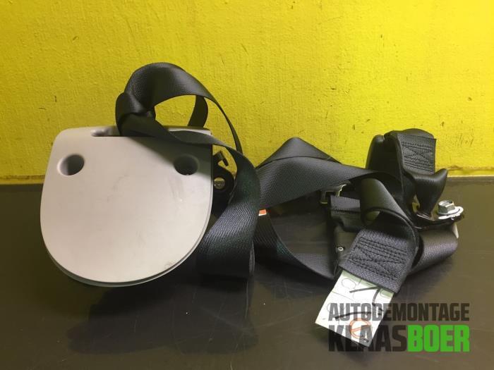 Veiligheidsgordel midden-achter van een Opel Agila, Auto-onderdelen, Interieur en Bekleding, Opel, Gebruikt, 6 maanden garantie