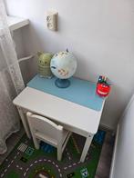 Sundvik Ikea schoolbank/bureau + tapijt, Ophalen, Zo goed als nieuw, Tafel(s)