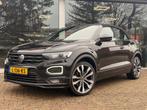 Volkswagen T-Roc Cabrio 1.5 TSI R-Line l DSG l Adapt cruise, Auto's, Volkswagen, 4 cilinders, Zwart, Bedrijf, Adaptive Cruise Control