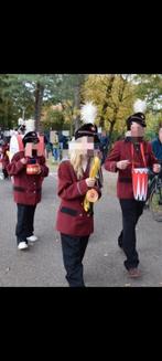 Fanfarepakken + vaandel, Ophalen, Zo goed als nieuw, Carnaval