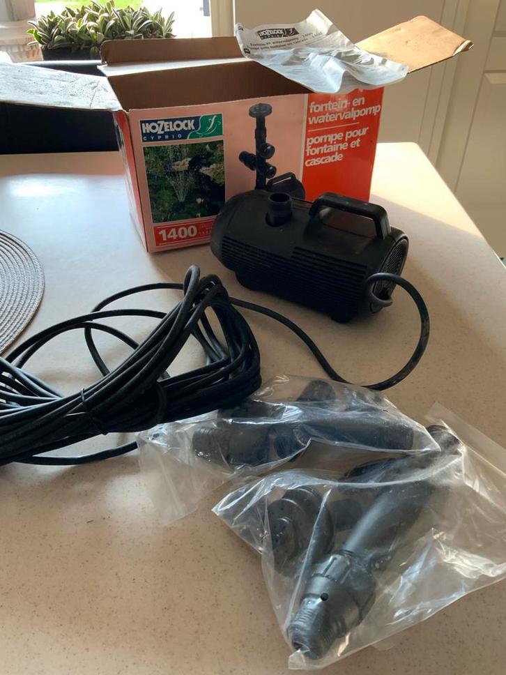 Hozelock Vijverpomp 1400L/u - Nieuw in doos, Tuin en Terras, Waterpompen, Nieuw, Elektrisch, Dompelpomp, Ophalen of Verzenden
