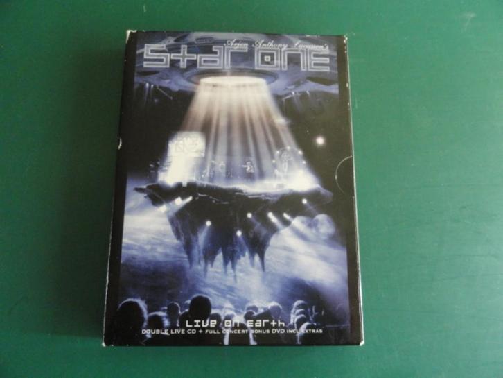 2CD/DVD Arjen Anthony Lucassen's Star One ‎– Live On Earth, Cd's en Dvd's, Dvd's | Muziek en Concerten, Zo goed als nieuw, Alle leeftijden