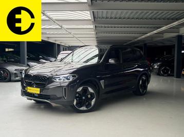 BMW IX 3 | 96% SOH | Pano dak | Stoelverwarming | Elektrisch beschikbaar voor biedingen
