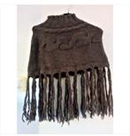 bruin kort ibiza-look poncho met franjes/ one size, Kleding | Dames, Ophalen of Verzenden, Zo goed als nieuw, Bruin