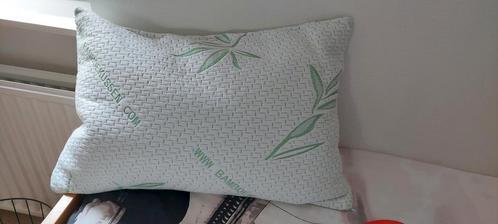 Bamboe hoofdkussen nieuw!!, Huis en Inrichting, Slaapkamer | Beddengoed, Nieuw, Kussen, Eenpersoons, Wit, Ophalen of Verzenden