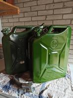 2 stalen jerrycans 20 liter, Ophalen