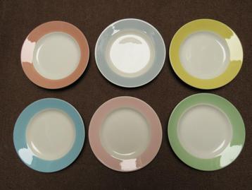 Vintage Ontbijtborden Pastel Kleuren beschikbaar voor biedingen