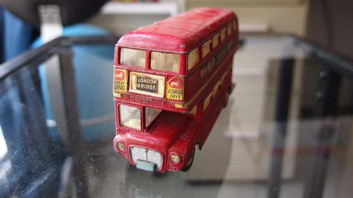 Corgi Toys 468 London Transport Routemaster Bus (1967-1974), Hobby en Vrije tijd, Modelauto's | 1:43, Gebruikt, Bus of Vrachtwagen