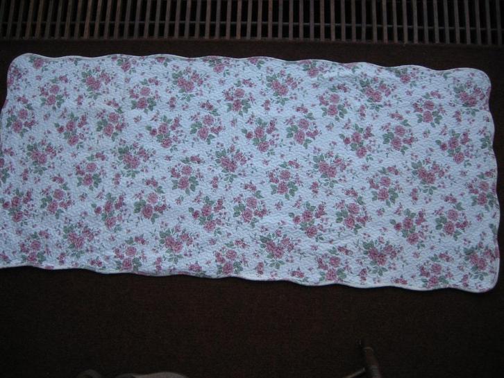 Nieuwe Kleedje, voor op tafel of bank  quilt  1#, Huis en Inrichting, Woonaccessoires | Overige, Nieuw, Ophalen of Verzenden