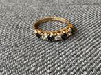 Gouden rijring met blauwe saffieren zirkonia mt 18, Ophalen of Verzenden, Goud, Ring, Met edelsteen