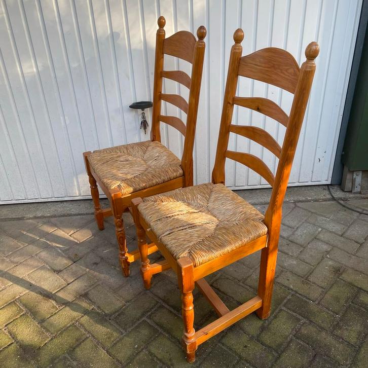 Gratis: 6 Klassieke Eetkamerstoelen - Riet is versleten., Huis en Inrichting, Stoelen, Gebruikt, Vijf, Zes of meer stoelen, Hout