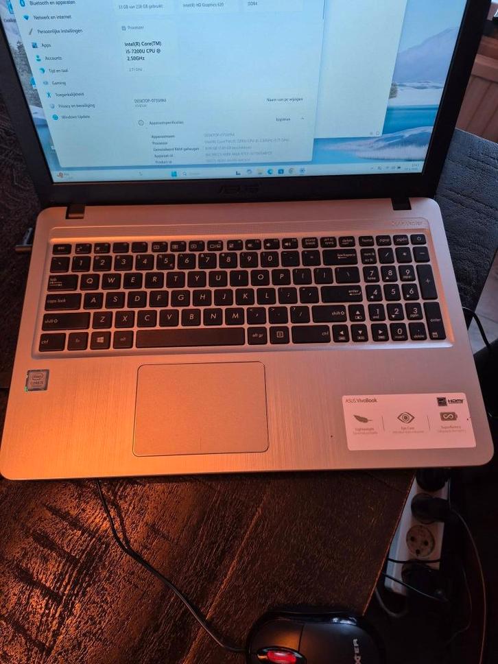ASUS Vivobook X 8GB 238GB SSD FULL HD, Computers en Software, Windows Laptops, Gebruikt, 15 inch, SSD, 2 tot 3 Ghz, 8 GB, Qwerty