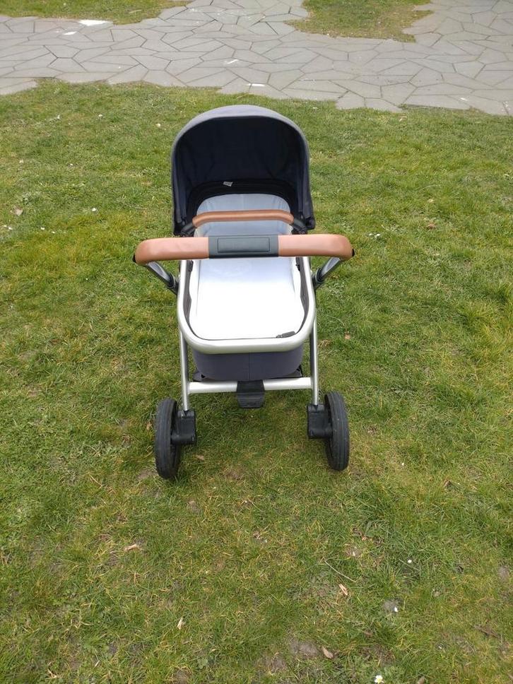 Dubatti One, leer. 2 in 1, Kinderen en Baby's, Kinderwagens en Combinaties, Zo goed als nieuw, Overige merken, Luchtbanden, Met reiswieg
