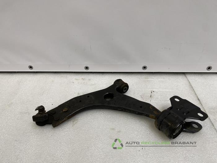 Draagarm links-voor van een Ford Focus, Gebruikt, -, -, Ophalen of Verzenden