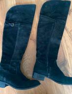 Suede om bijv handgreepjes mee te maken, Overige materialen, Gebruikt, Zwart, Ophalen of Verzenden