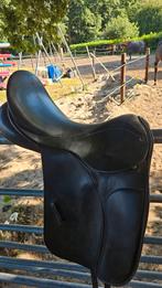 County 18 inch dressuur zadel, Dieren en Toebehoren, Paarden en Pony's | Zadels, Ophalen of Verzenden, Gebruikt, Dressuur