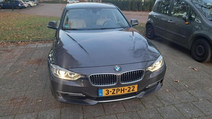 BMW 3-Serie  320i High Executive 135KW Aut8 (f30) 2015, Auto's, BMW, Particulier, 3-Serie, ABS, Airbags, Airconditioning, Alarm