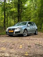 Volkswagen Golf V GTI - MOET WEG - LEES BESCHRIJVING, Auto's, Volkswagen, Stof, Zwart, 4 cilinders, Origineel Nederlands