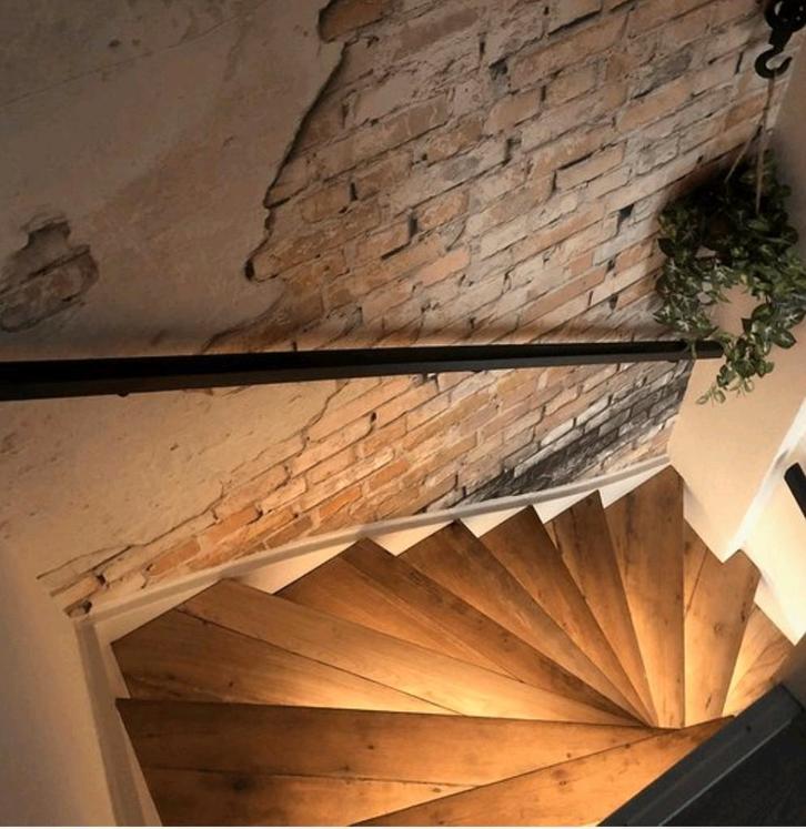 Trap bekleden met of zonder verlichting, Doe-het-zelf en Verbouw, Ladders en Trappen, Nieuw, Trap, 4 meter of meer, Ophalen