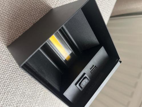 Wandlamp oplaadbaar, met sensor, Huis en Inrichting, Lampen | Wandlampen, Nieuw, Metaal, Ophalen