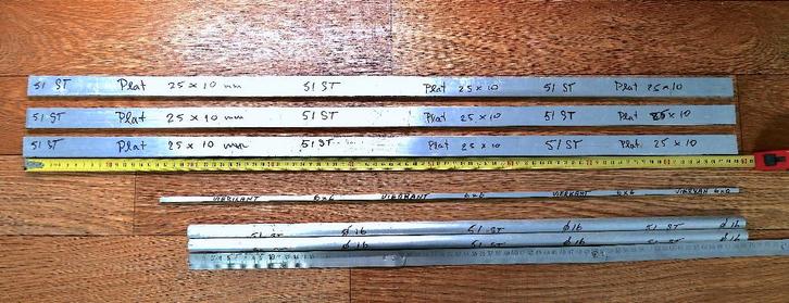 Te koop diverse materialen., Hobby en Vrije tijd, Modelbouw | Overige, Zo goed als nieuw, Groter dan 1:32, Ophalen