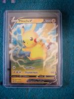 Pokémon kaart pikachu v, Hobby en Vrije tijd, Verzamelkaartspellen | Pokémon, Ophalen of Verzenden, Nieuw, Losse kaart, Foil