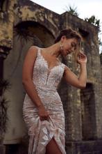 Trouwjurk Evie Young maat 38 nude, Kleding | Dames, Jumpsuits, Ophalen of Verzenden, Zo goed als nieuw, Maat 38/40 (M), Beige