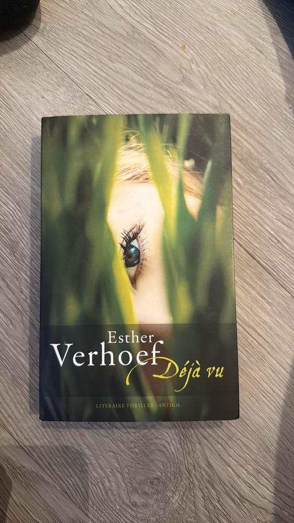 Esther Verhoef - Déjà vu, Boeken, Thrillers, Zo goed als nieuw, Ophalen of Verzenden