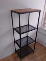 Zwarte industriële (boeken-)kast  met hout (evt. met lamp), Overige houtsoorten, Zo goed als nieuw, 150 tot 200 cm, 25 tot 50 cm