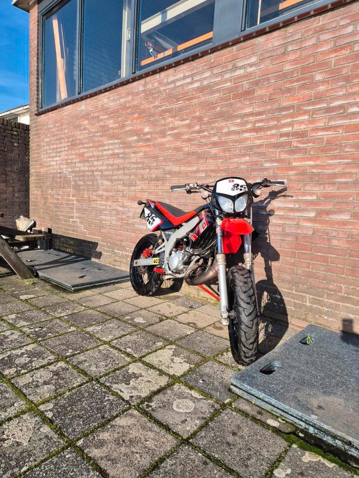 Originele derbi senda drd 85, Fietsen en Brommers, Brommers | Crossbrommers, Zo goed als nieuw, Derbi, Ophalen of Verzenden