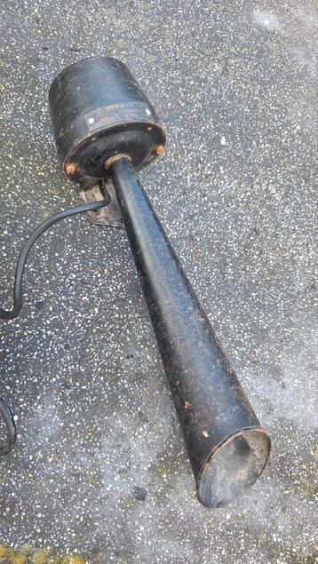 Vintage Schoolhoorn / Bel  beschikbaar voor biedingen