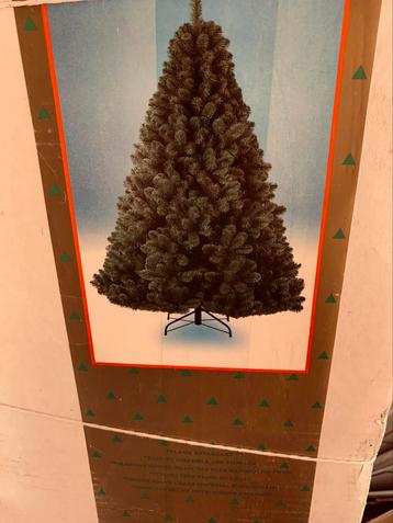 Kunst Kerstboom, groen 240 hoog met standaard beschikbaar voor biedingen