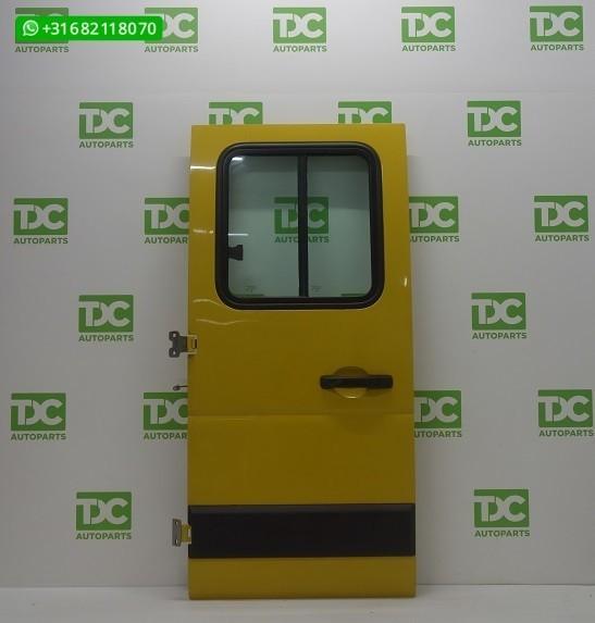 Renault Master (10-18) Open laadbak deur links met ruit geel, Auto-onderdelen, Carrosserie en Plaatwerk, Deur, Renault, Achter